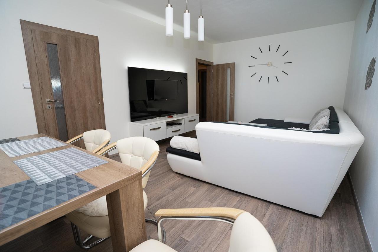 Apartment Ivet Hazlov Dış mekan fotoğraf